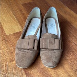 Vera Pelle Brown Suede Loafers with Bow Detail